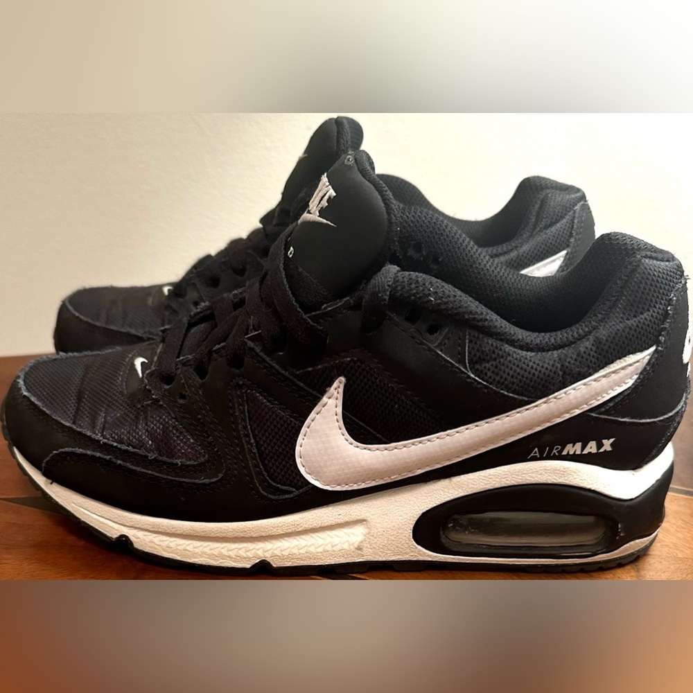 Nike Air Max Command